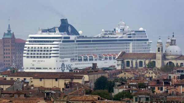 Navios de cruzeiro veneza