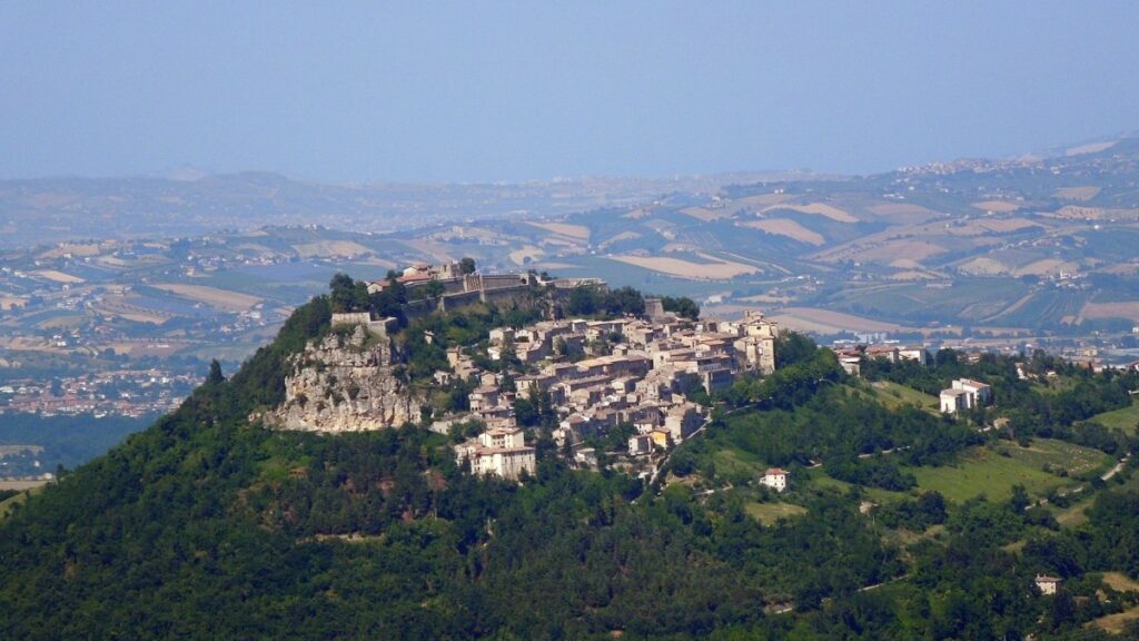 Vista aérea de Civitella del Tronto | Foto: Depositphotos 