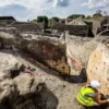 Novas escavações em Pompeia descobrem duas vítimas de erupção