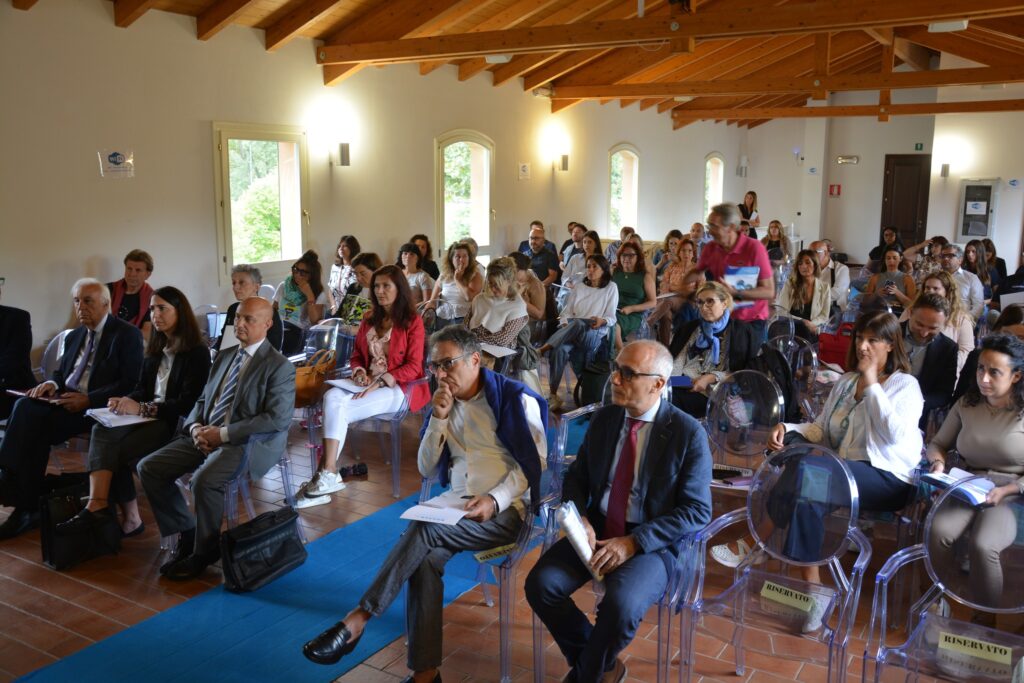 Especialistas e oficiais de registro civil debatem cidadania italiana